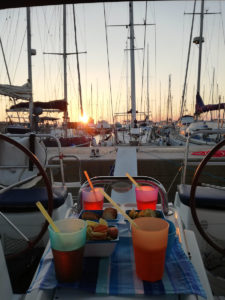 Aperitivo In Barca A Vela A Ostia Lido Roma Veladivertite